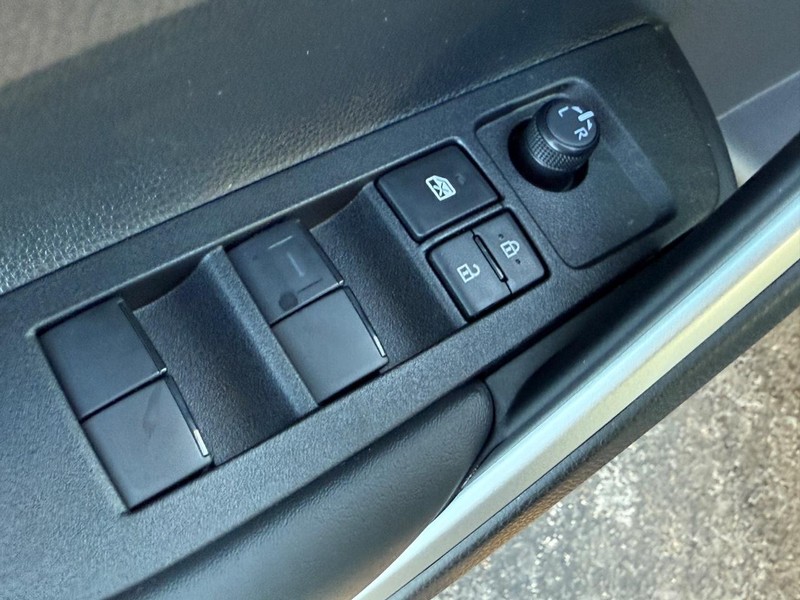 Toyota Corolla Cross Vehicle Image 10