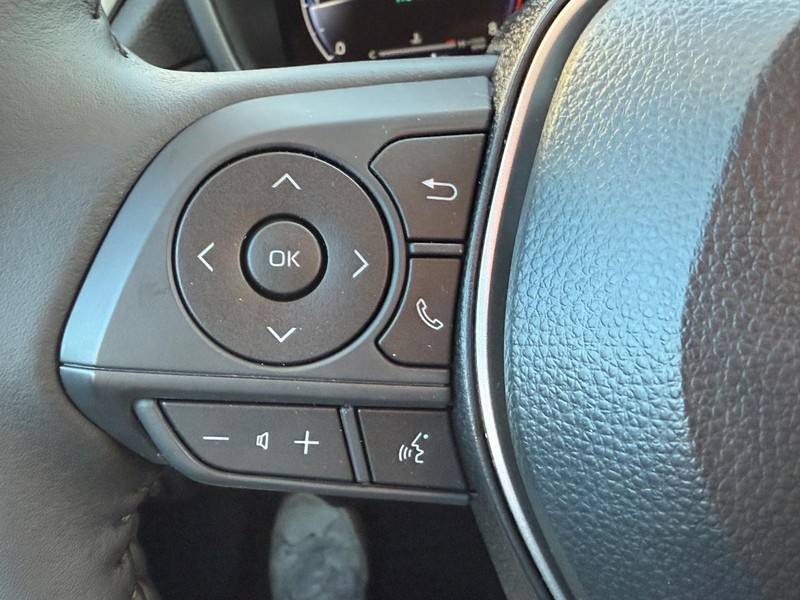 Toyota Corolla Cross Vehicle Image 12