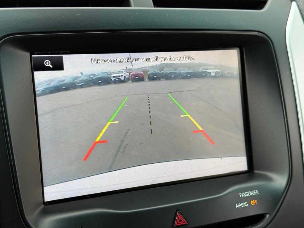 Ford Explorer Vehicle Image 22