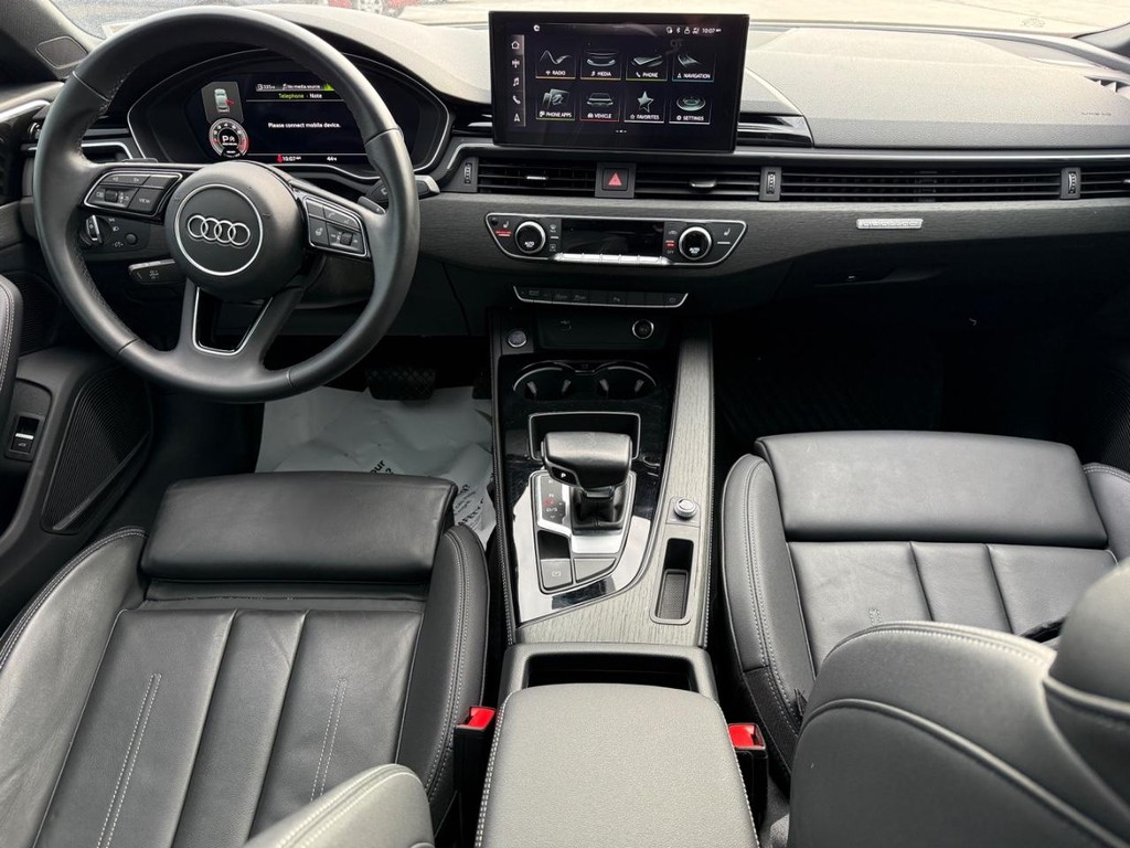 Audi A5 Sportback Vehicle Full-screen Gallery Image 11