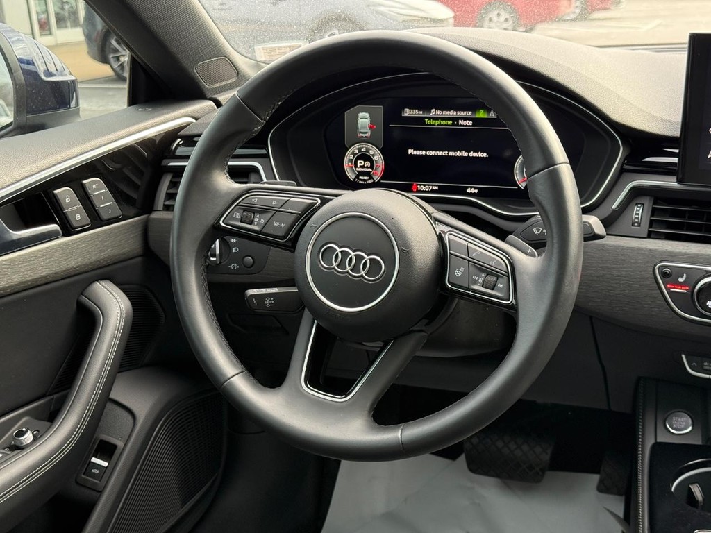 Audi A5 Sportback Vehicle Full-screen Gallery Image 12