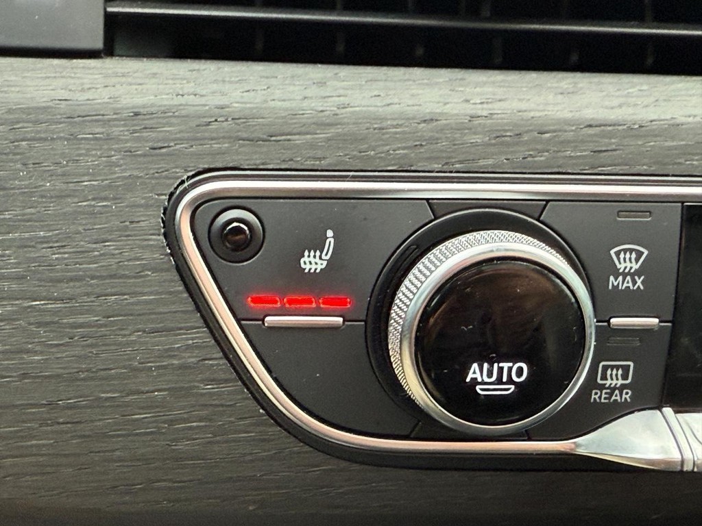 Audi A5 Sportback Vehicle Full-screen Gallery Image 21