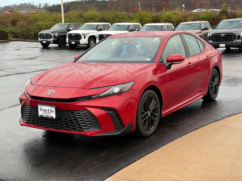 Toyota Camry Vehicle Image 9