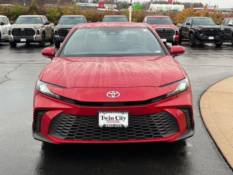 Toyota Camry Vehicle Image 10