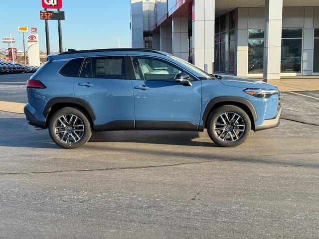 Toyota Corolla Cross Vehicle Image 2