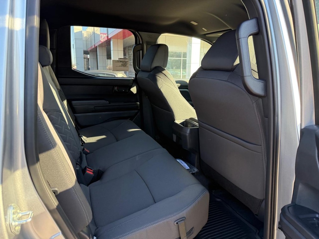 Toyota Tacoma 4WD Vehicle Image 6