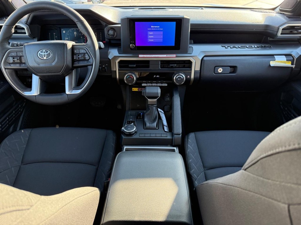 Toyota Tacoma 4WD Vehicle Image 7