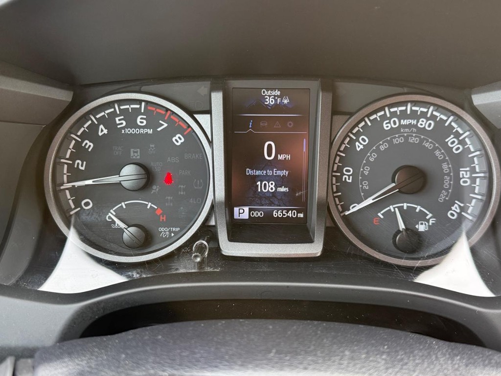 Toyota Tacoma 4WD Vehicle Image 20