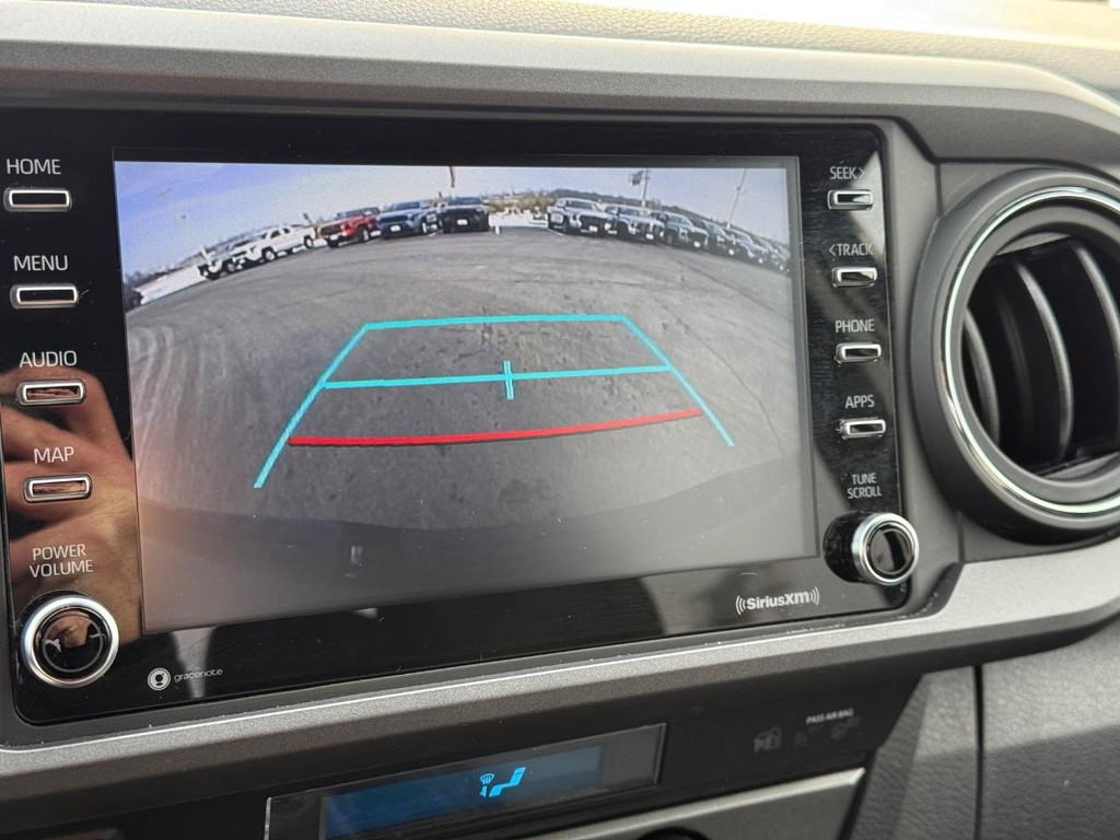 Toyota Tacoma 4WD Vehicle Image 22