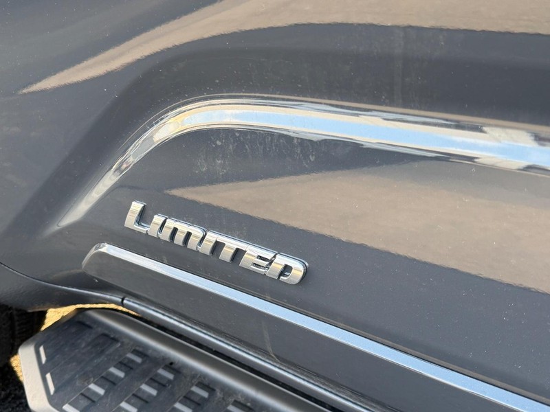 Toyota 4Runner Vehicle Image 4