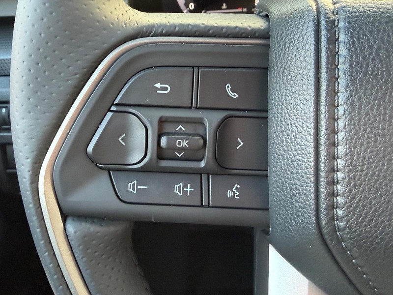 Toyota 4Runner Vehicle Image 13