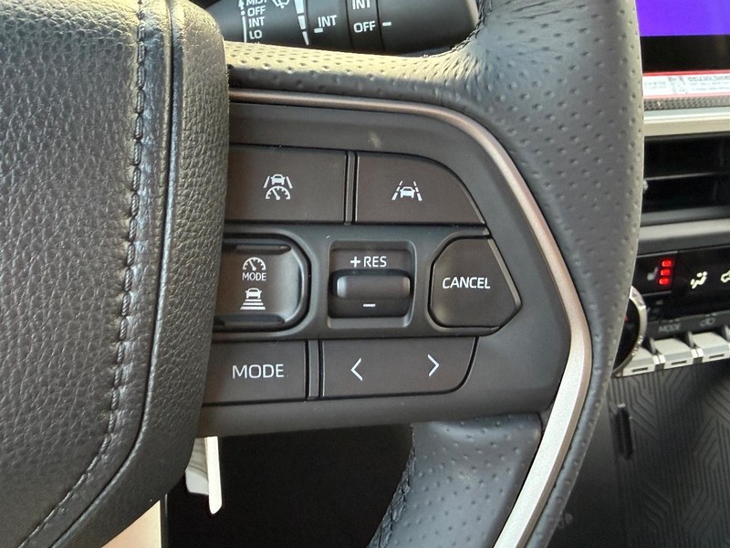 Toyota 4Runner Vehicle Image 14