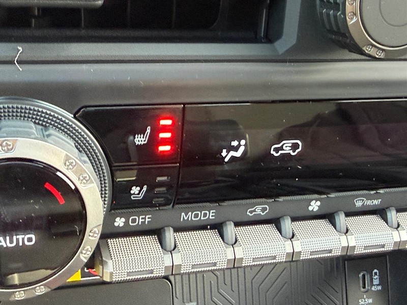 Toyota 4Runner Vehicle Image 17