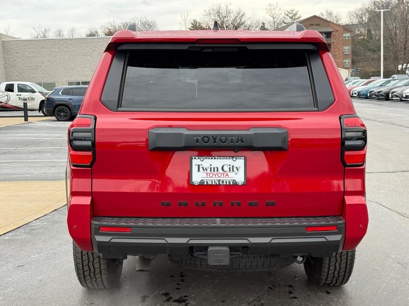 Toyota 4Runner Vehicle Image 5