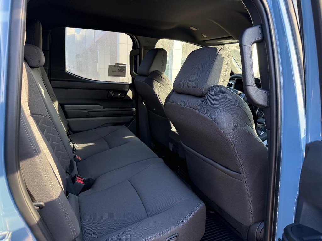 Toyota Tacoma 4WD Vehicle Image 6