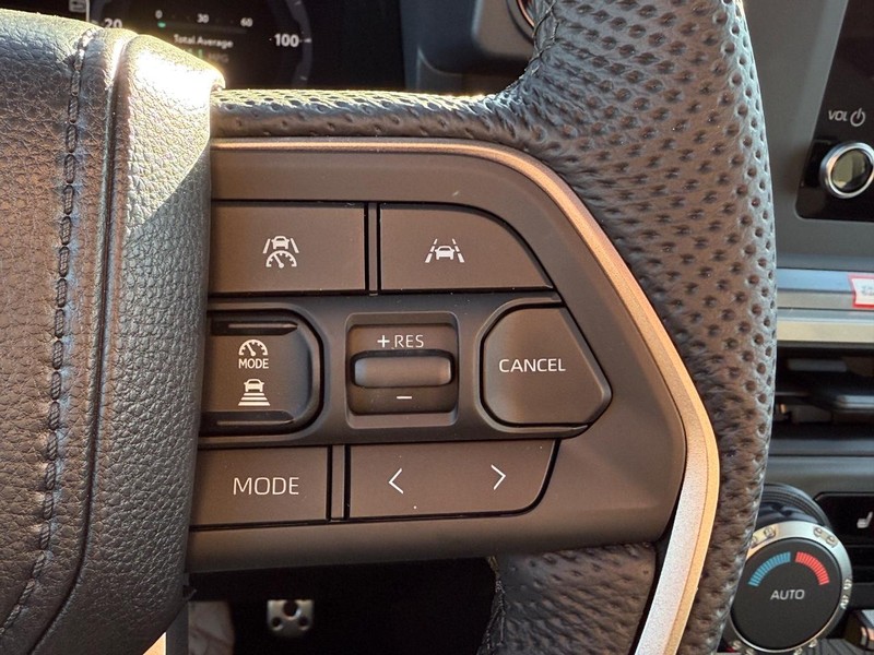 Toyota Tacoma 4WD Vehicle Image 12