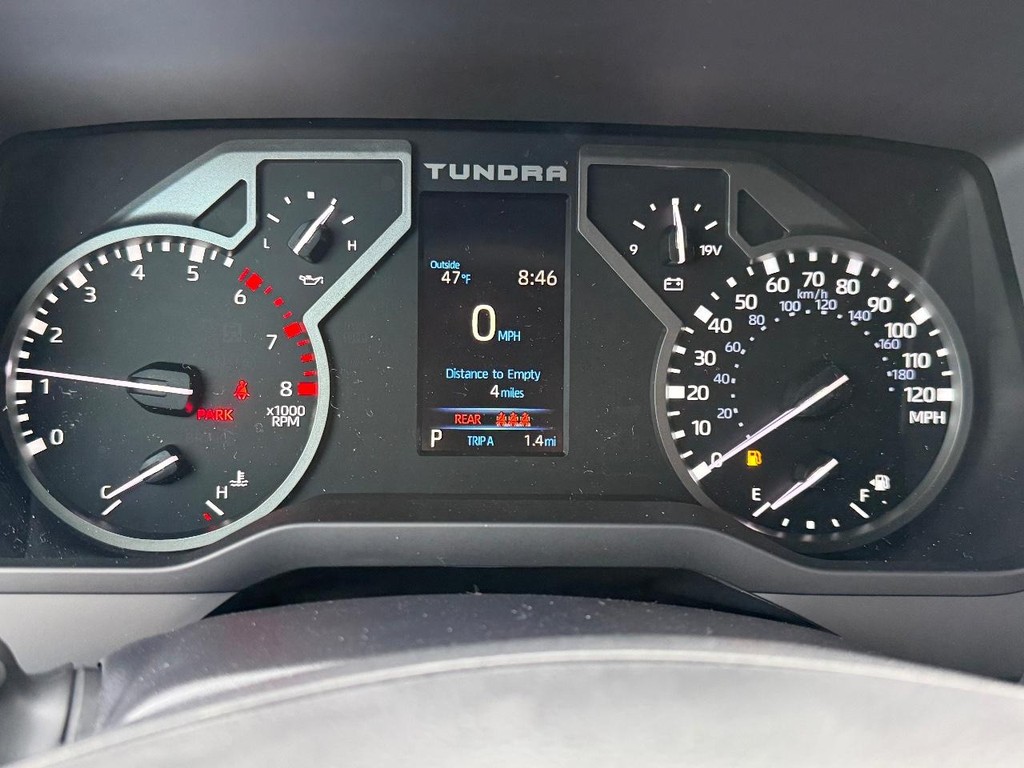 Toyota Tundra 4WD Vehicle Image 15