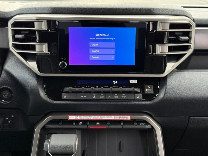 Toyota Tundra 4WD Vehicle Image 9