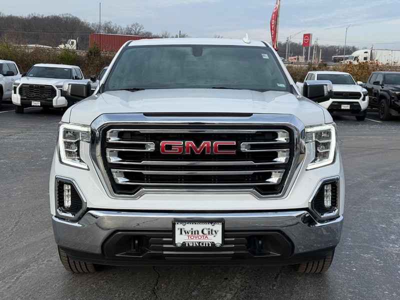 GMC Sierra 1500 Vehicle Image 10