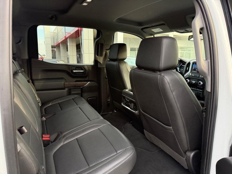 GMC Sierra 1500 Vehicle Image 11