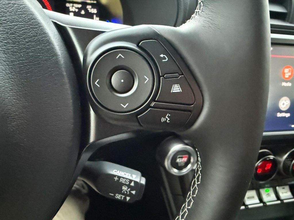 Toyota GR86 Vehicle Image 11