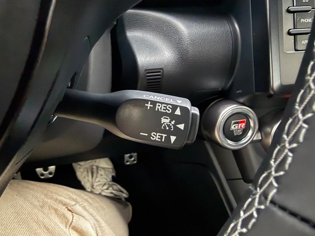 Toyota GR86 Vehicle Image 12