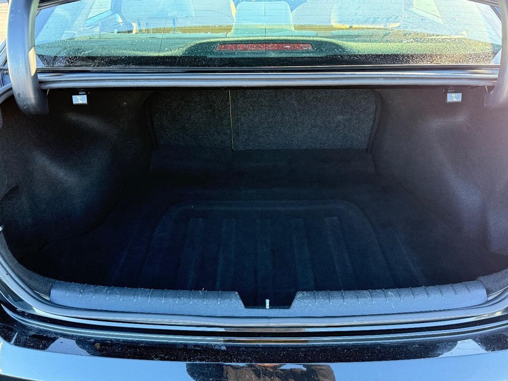 Hyundai Sonata Vehicle Image 4