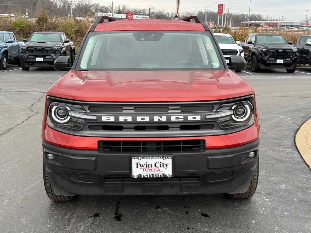 Ford Bronco Sport Vehicle Full-screen Gallery Image 09