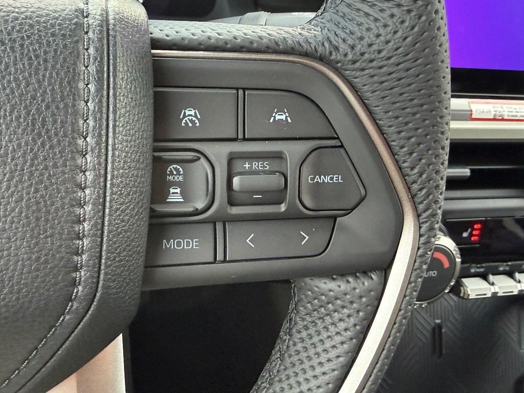 Toyota Tacoma 4WD Vehicle Image 13