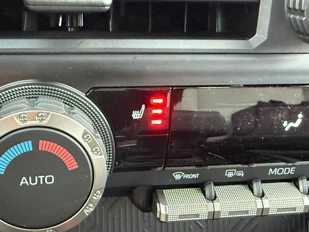 Toyota Tacoma 4WD Vehicle Image 16