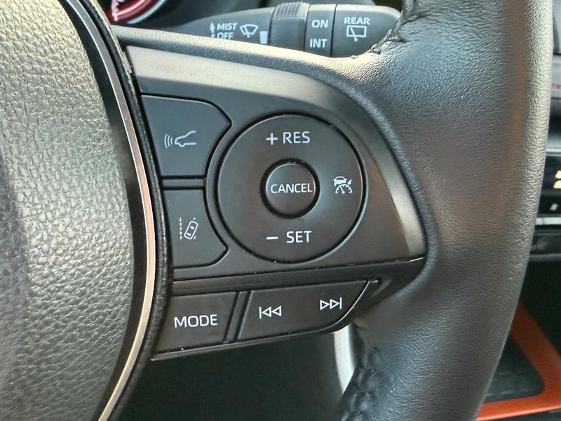 Toyota RAV4 Vehicle Image 18