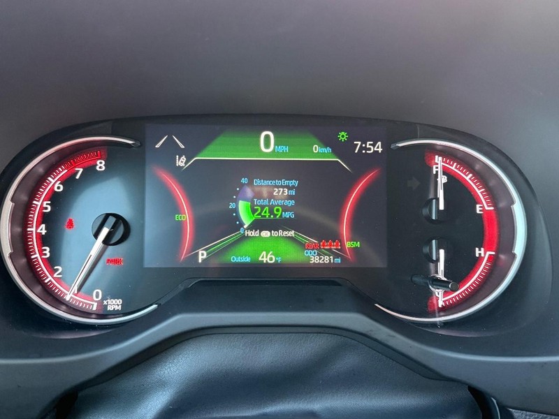 Toyota RAV4 Vehicle Image 19