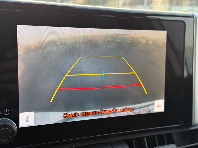 Toyota RAV4 Vehicle Image 21