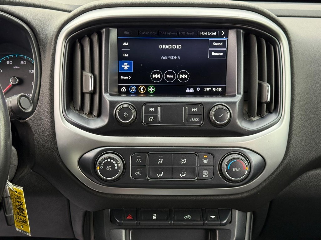 Chevrolet Colorado Vehicle Full-screen Gallery Image 13