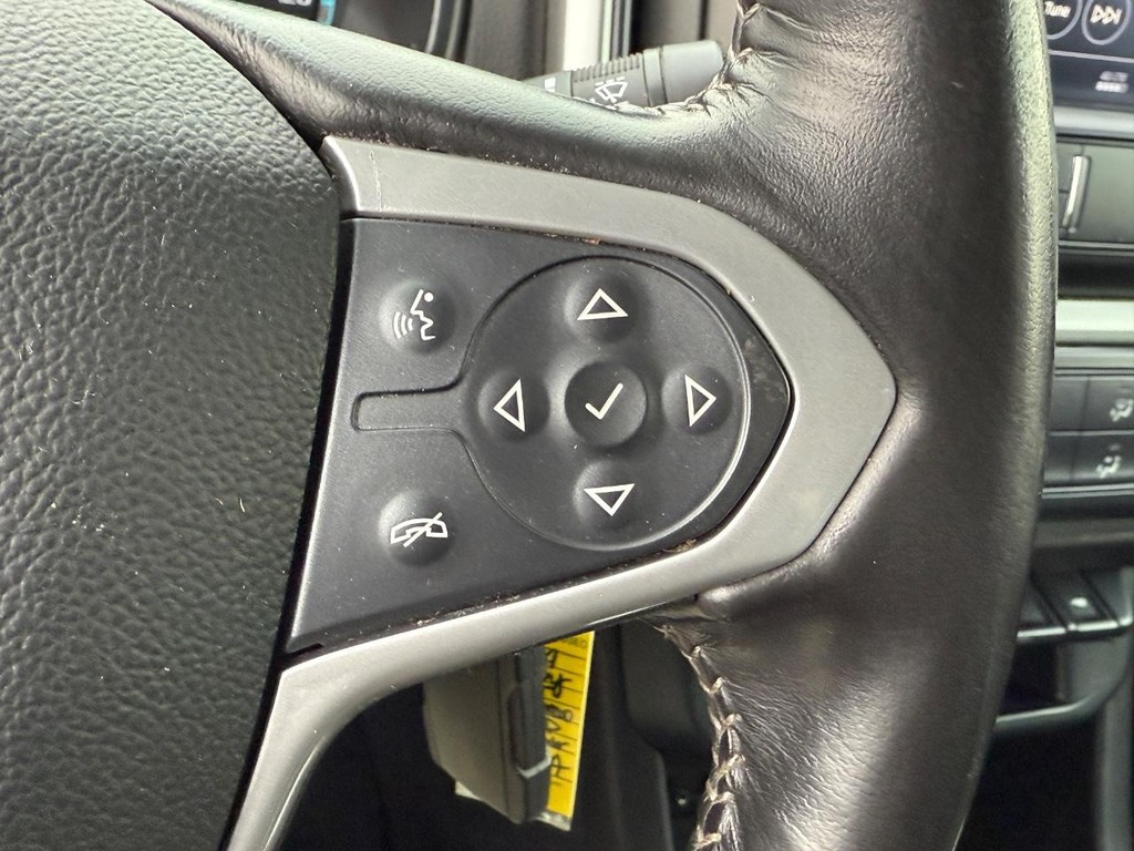 Chevrolet Colorado Vehicle Full-screen Gallery Image 17