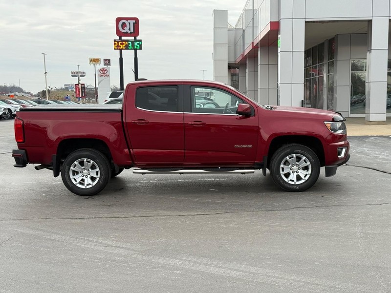 Chevrolet Colorado Vehicle Image 2
