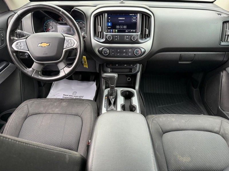 Chevrolet Colorado Vehicle Image 11