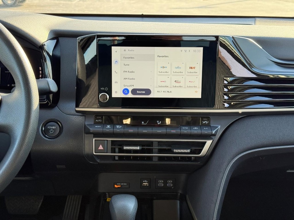 Toyota Camry Vehicle Image 14