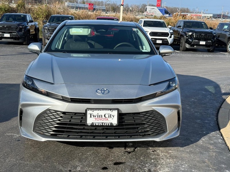 Toyota Camry Vehicle Image 10