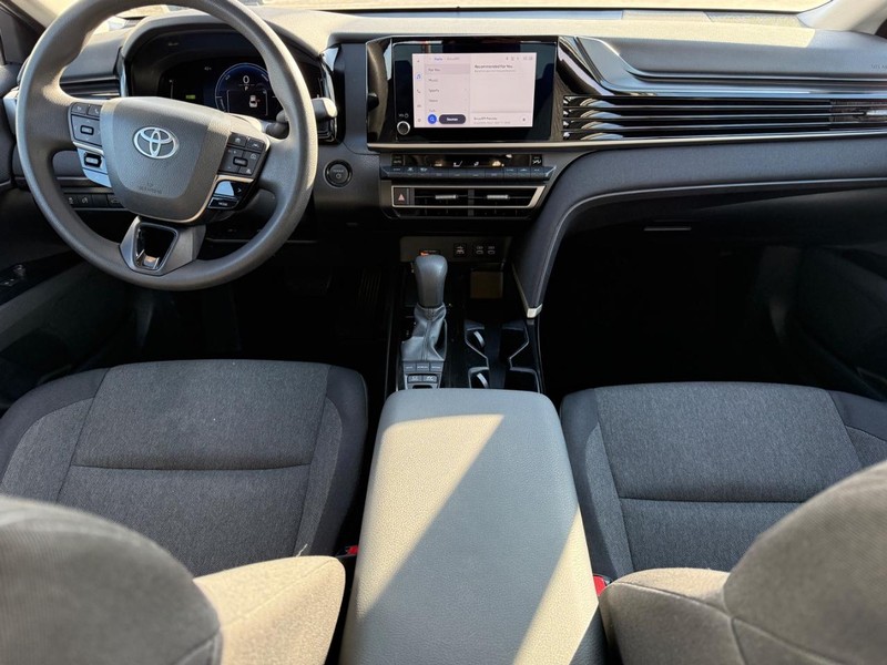 Toyota Camry Vehicle Image 12