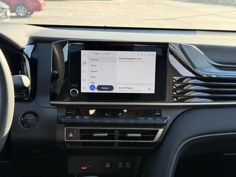 Toyota Camry Vehicle Image 14