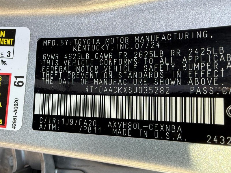 Toyota Camry Vehicle Image 22