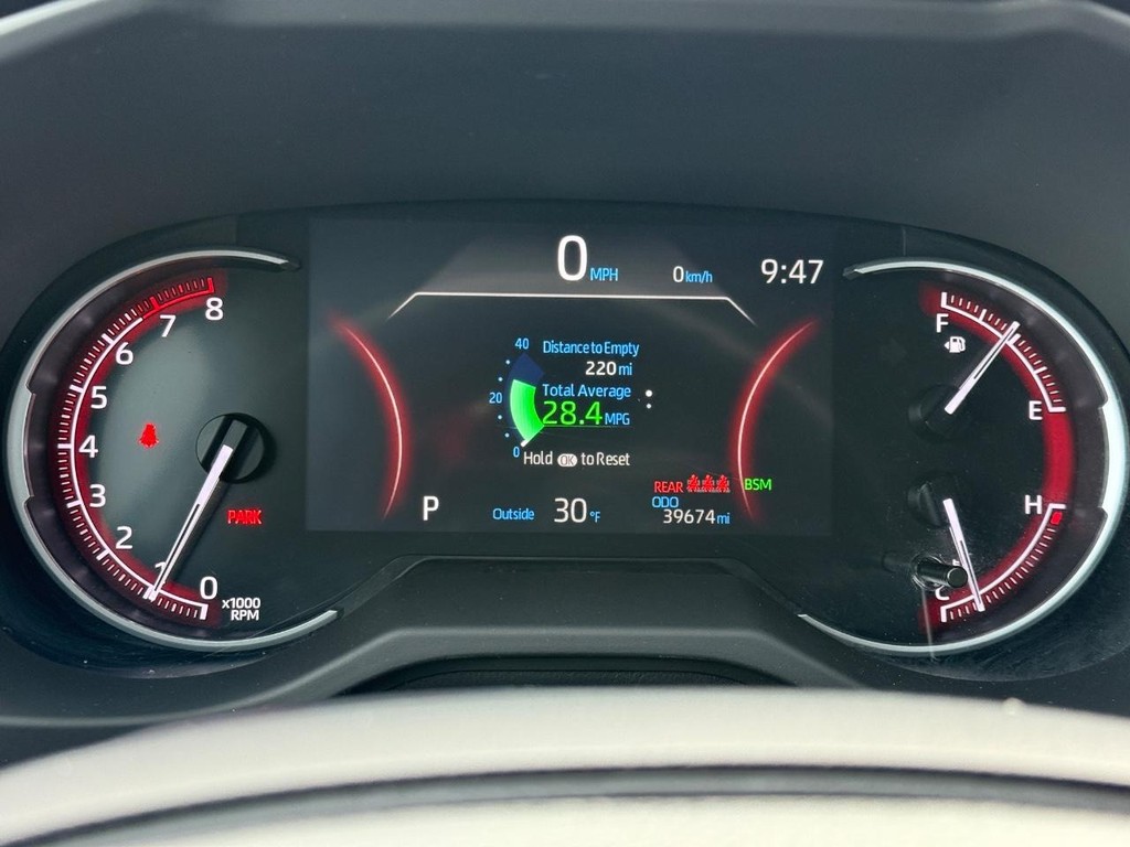 Toyota RAV4 Vehicle Image 19