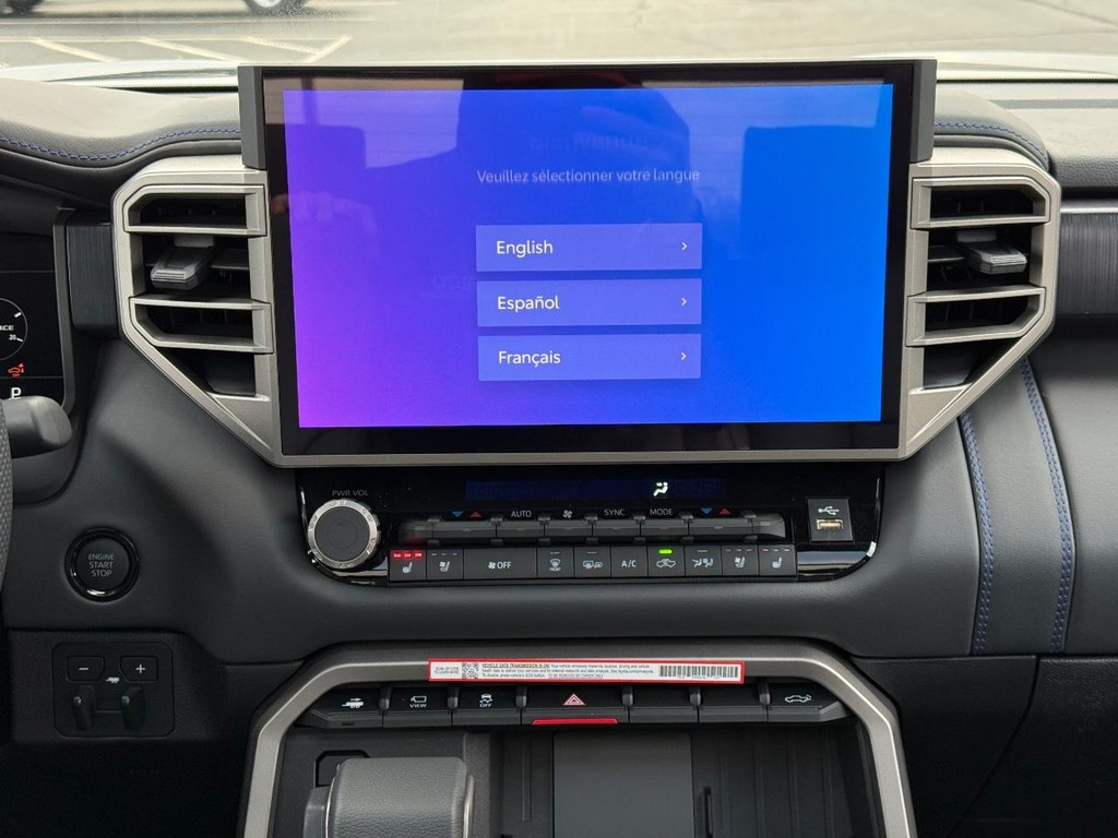 Toyota Tundra 4WD Vehicle Image 9