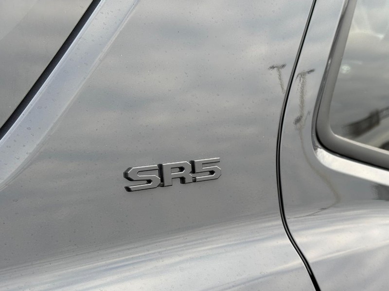 Toyota 4Runner Vehicle Image 4