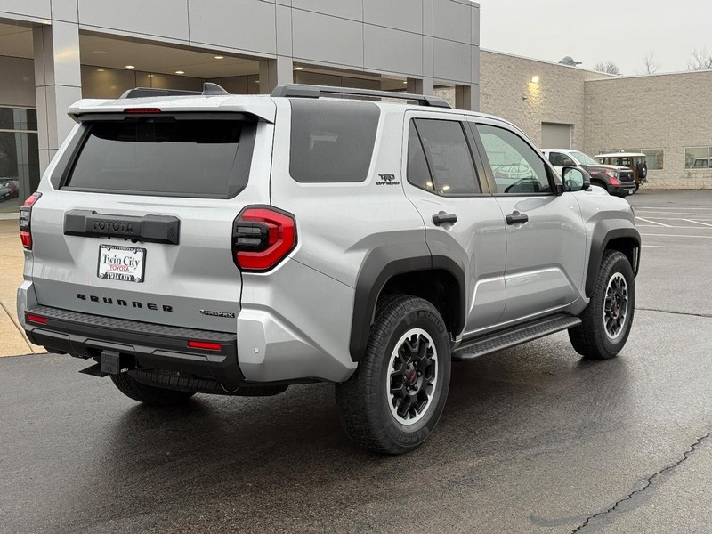 Toyota 4Runner Vehicle Image 4