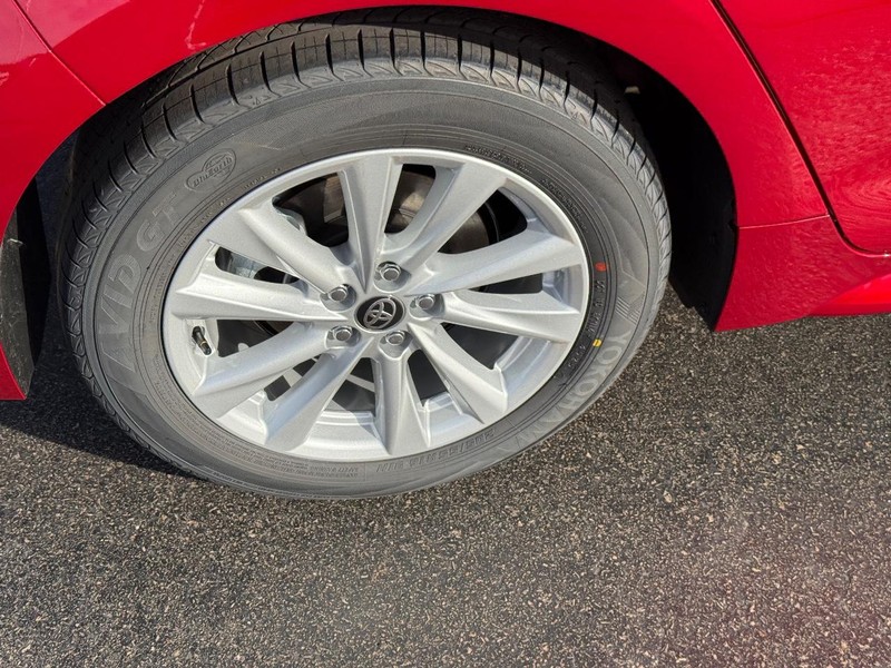 Toyota Corolla Hatchback Vehicle Image 5