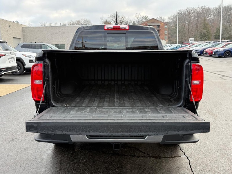 Chevrolet Colorado Vehicle Full-screen Gallery Image 04