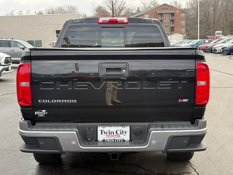 Chevrolet Colorado Vehicle Full-screen Gallery Image 05