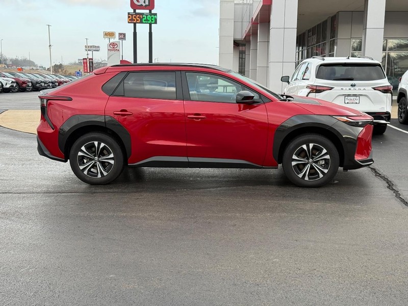 Toyota bZ4X Vehicle Image 2